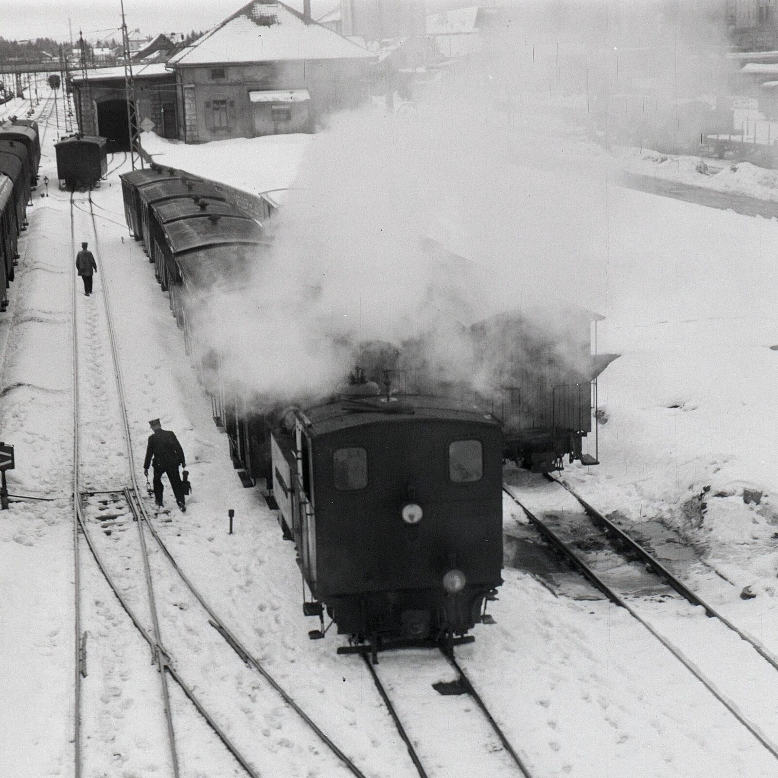 Eisenbahn_Saignelégier_La_Chaux-de-Fonds_1948_Ernst_Brunner_SGV_12N_32804